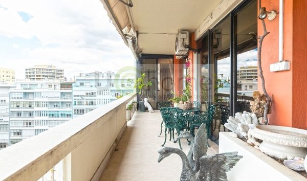 5+1 bedrooms apartment on the USA Avenue with garage (10779535)