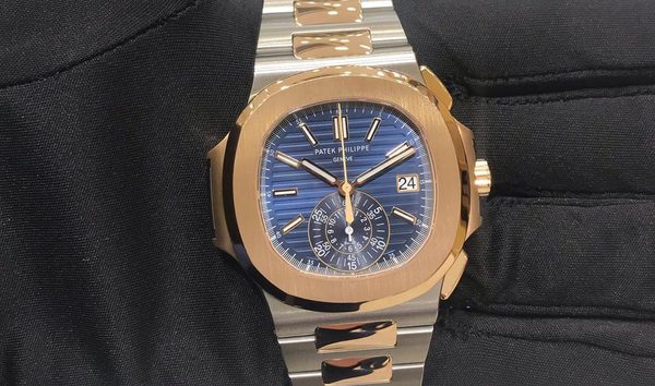 Watches - 96 Patek Philippe for sale on JamesEdition