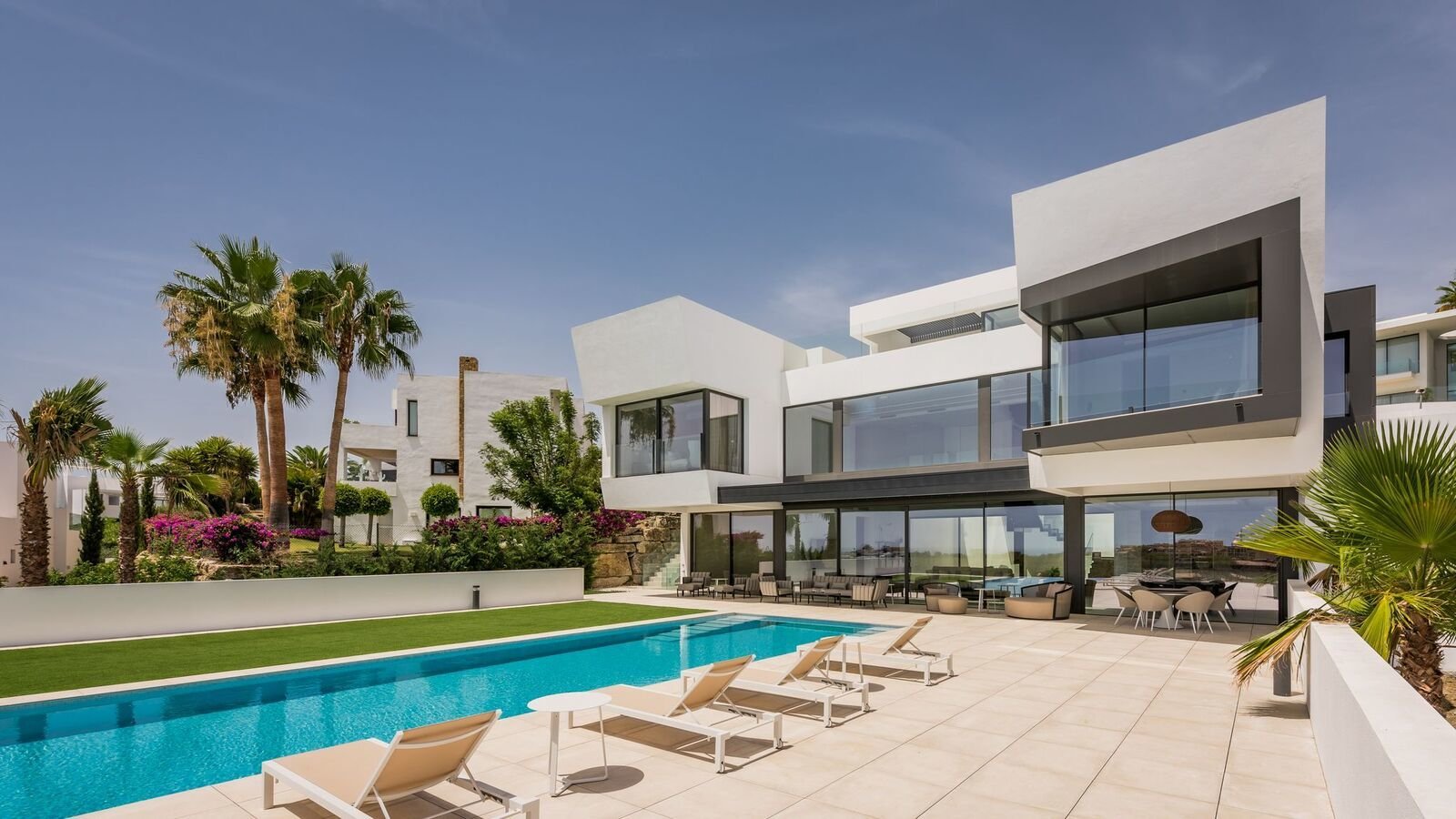 New Incredible Contemporary Style Luxury Villa In In Benahavís ...