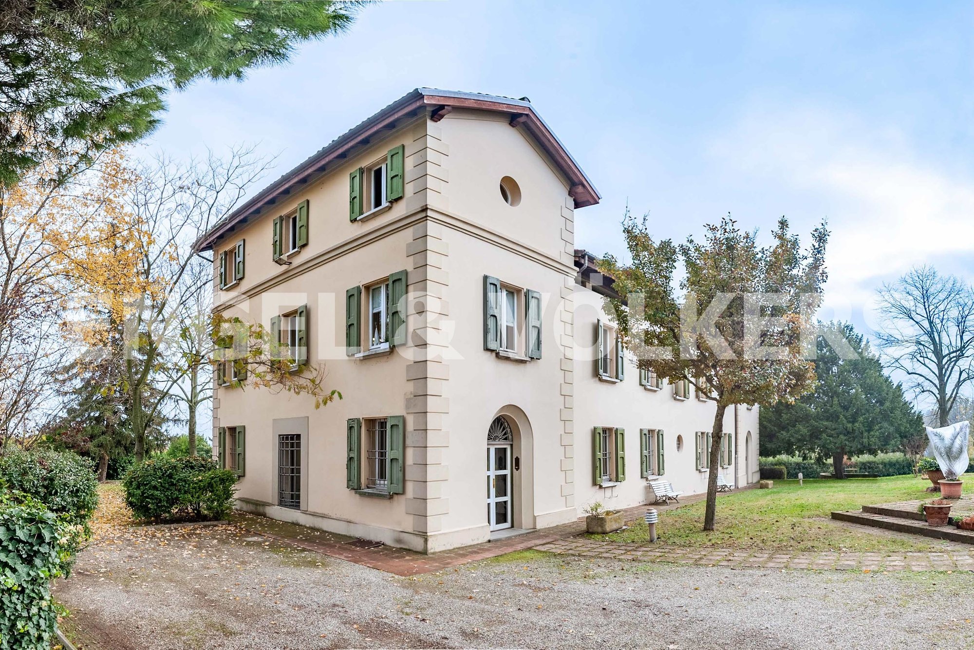 Elegant Historic Villa Finely Restored In Bologna, Emilia Romagna