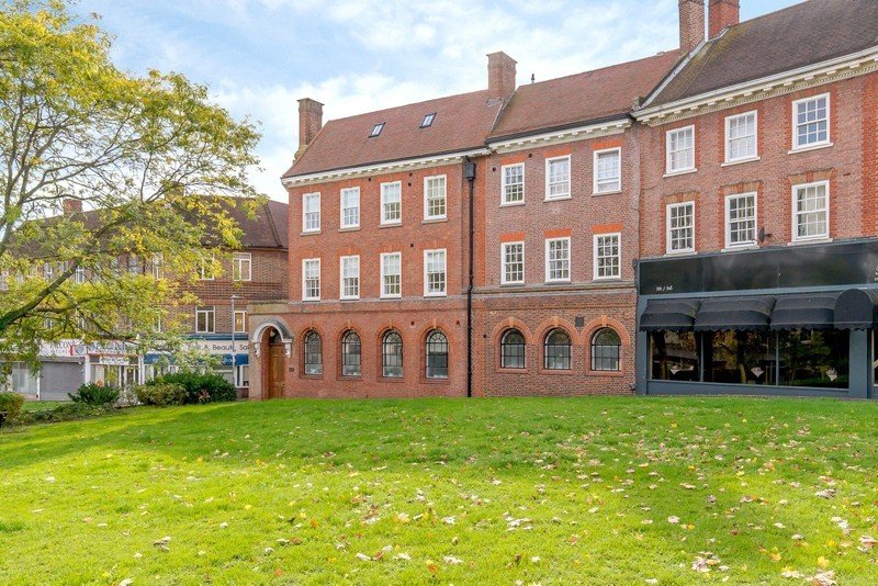 Salisbury Square, Hatfield, Hertfordshire, AL9 in Hatfield, United