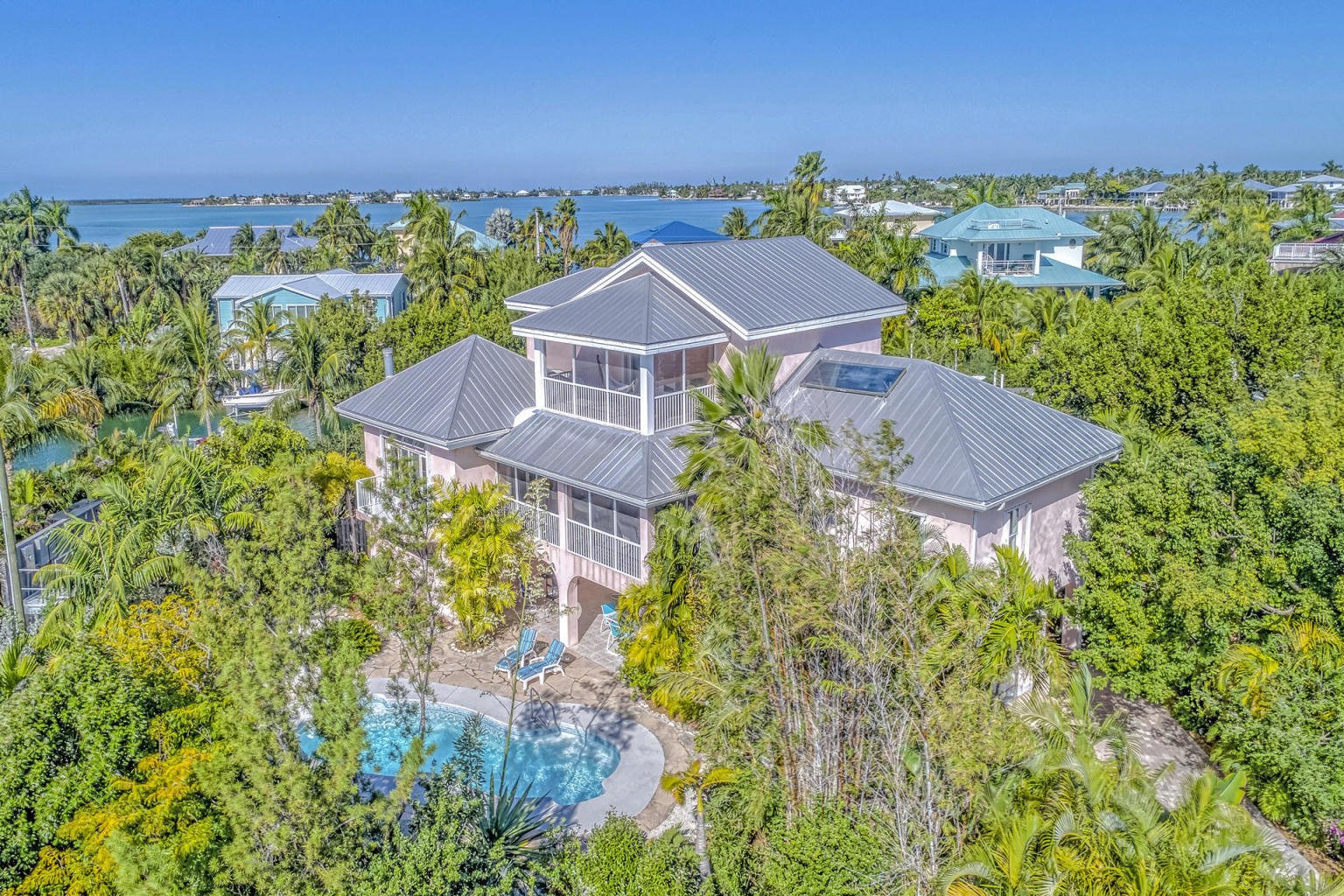 3 Bedrooms Single Family Detached In Sugarloaf Key, Fl, United States ...