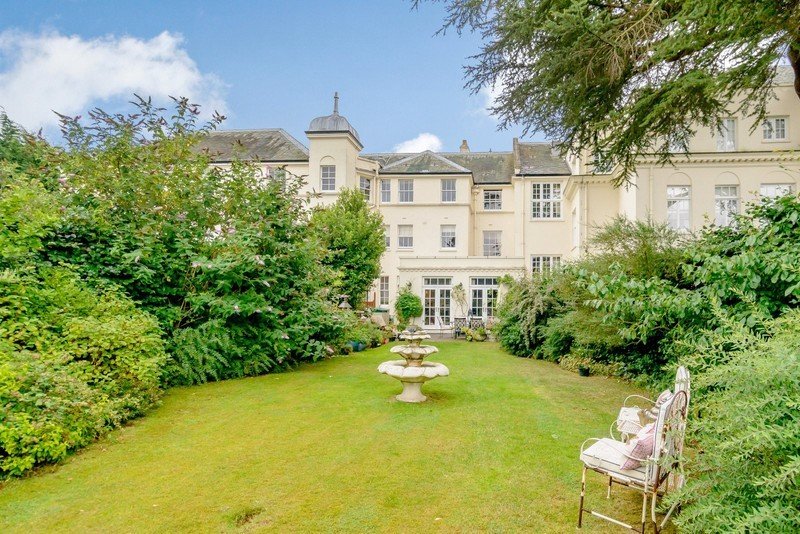 Shenley Manor, Shenley, Radlett, Hertfordshire, WD7 in Radlett, United