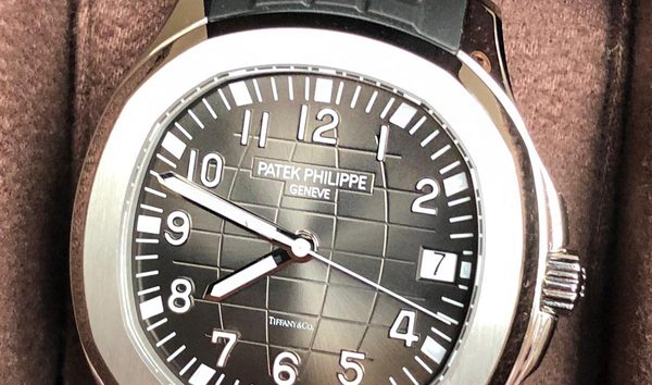 Patek Philippe: 218 watches with prices – The Watch Pages