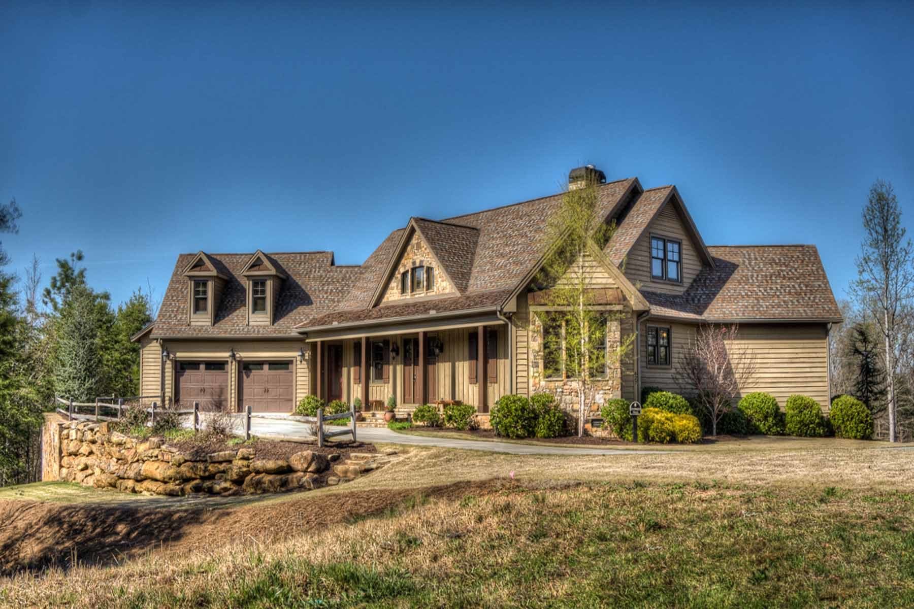 Stunning Custom Home On Large Estate Lot In in Toccoa, GA, United