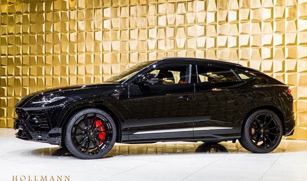 LAMBORGHINI URUS (10798611)