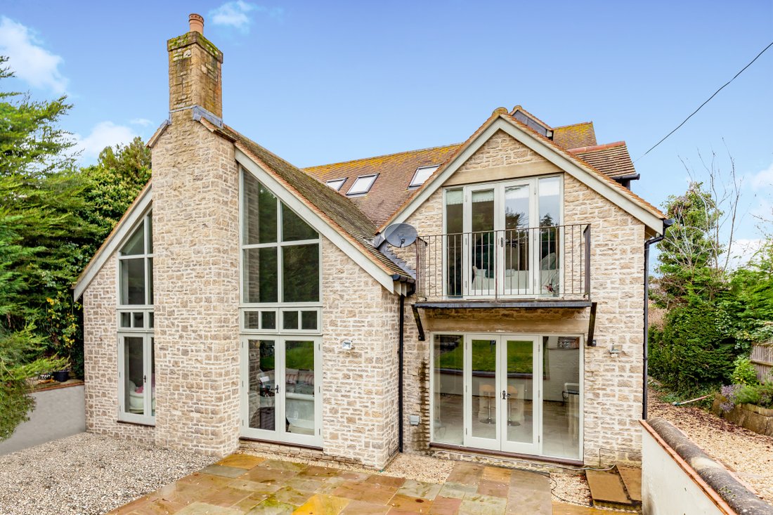 Beautifully Appointed Detached Family In Garsington, England, United