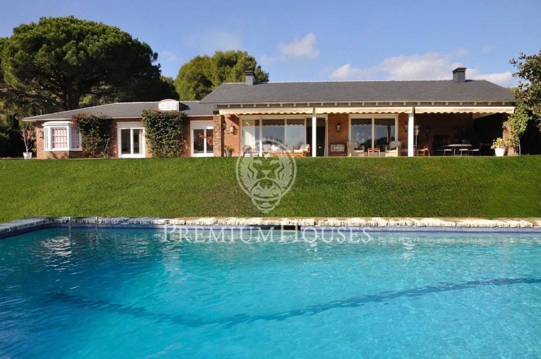 Sant Andreu De Llavaneres Villa In San Andrés De Llavaneras, Catalonia ...