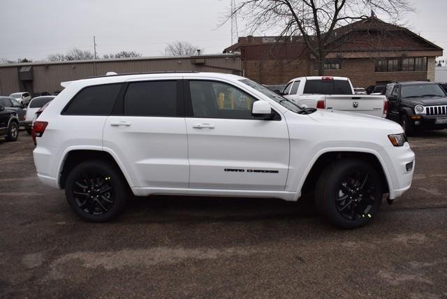 2020 Jeep Grand Cherokee in Woodstock, Illinois, United States 2 - 10790496