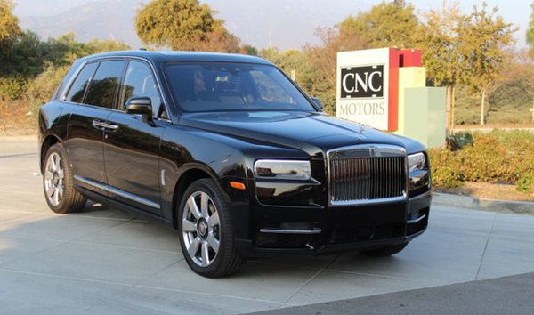 Rolls-Royce Cullinan (10808985)