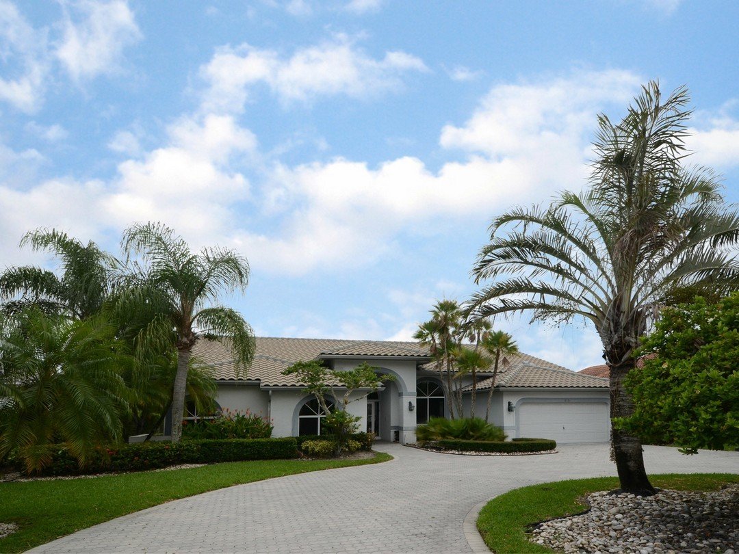 4 Bedrooms Single Family Detached In Plantation, Fl, United States For