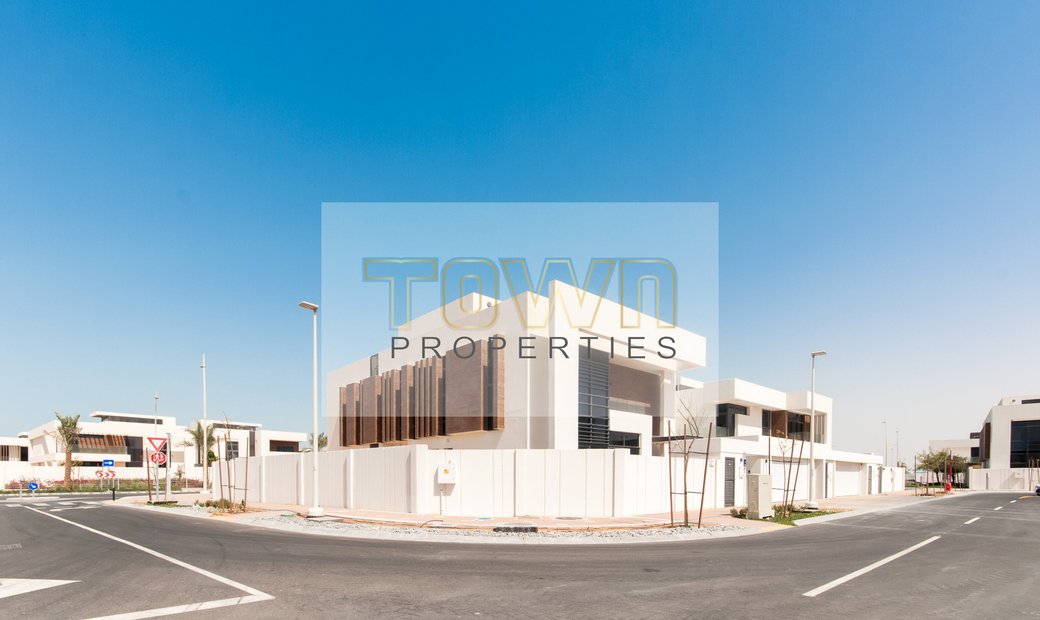 Villa / House For Sell In Yas In Abu Dhabi, Abu Dhabi, United Arab