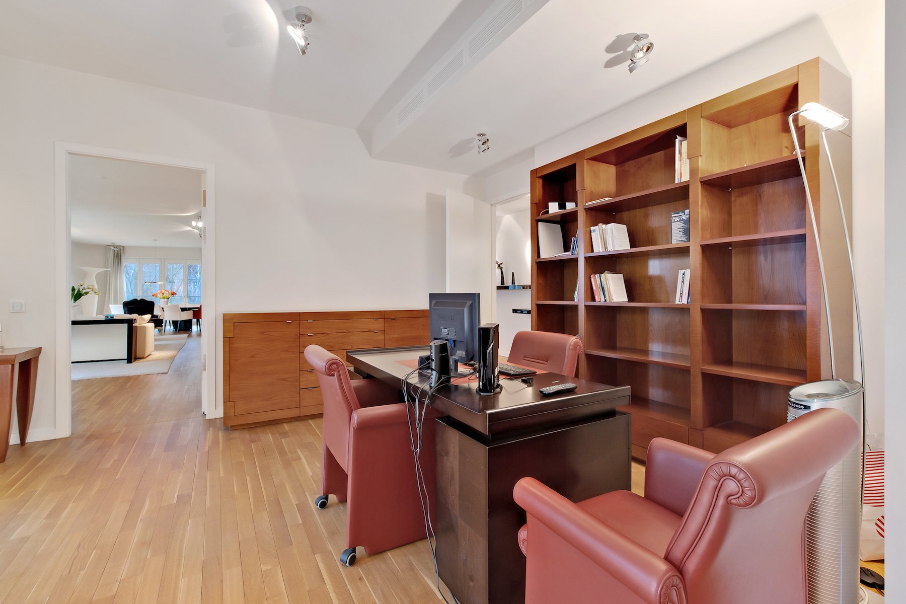 Luxury Apartment With 5* Hotel Service In The Heart Of ...