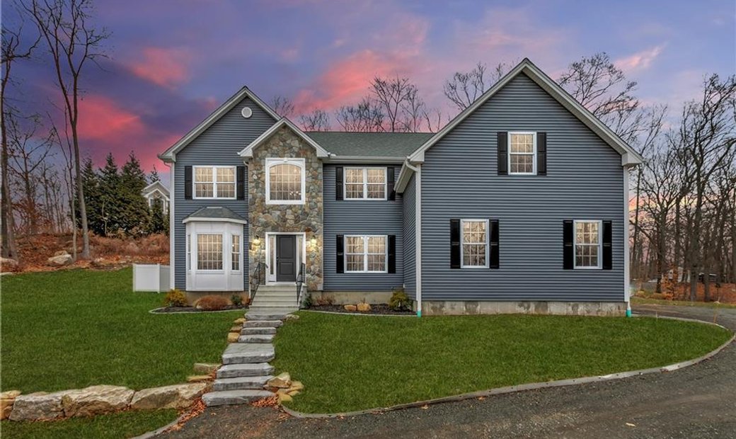 Madison, Connecticut In Killingworth, Connecticut, United States For Sale (10816030)