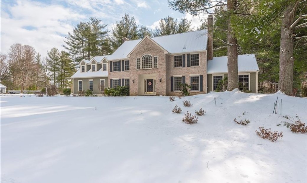 Avon, Connecticut In Avon, Connecticut, United States For Sale (10823154)