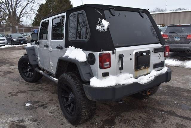 2010 Jeep Wrangler Unlimited in Woodstock, Illinois, United States 4 - 10816534