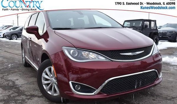 2019 Chrysler Pacifica (10746747)