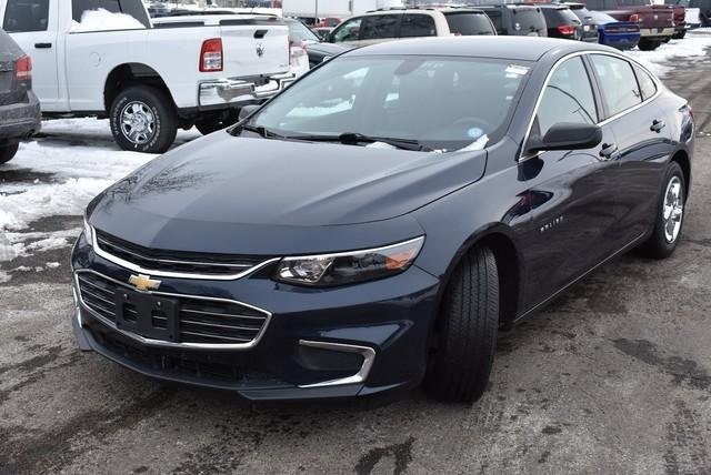 2017 Chevrolet Malibu in Woodstock, Illinois, United States 5 - 10798303