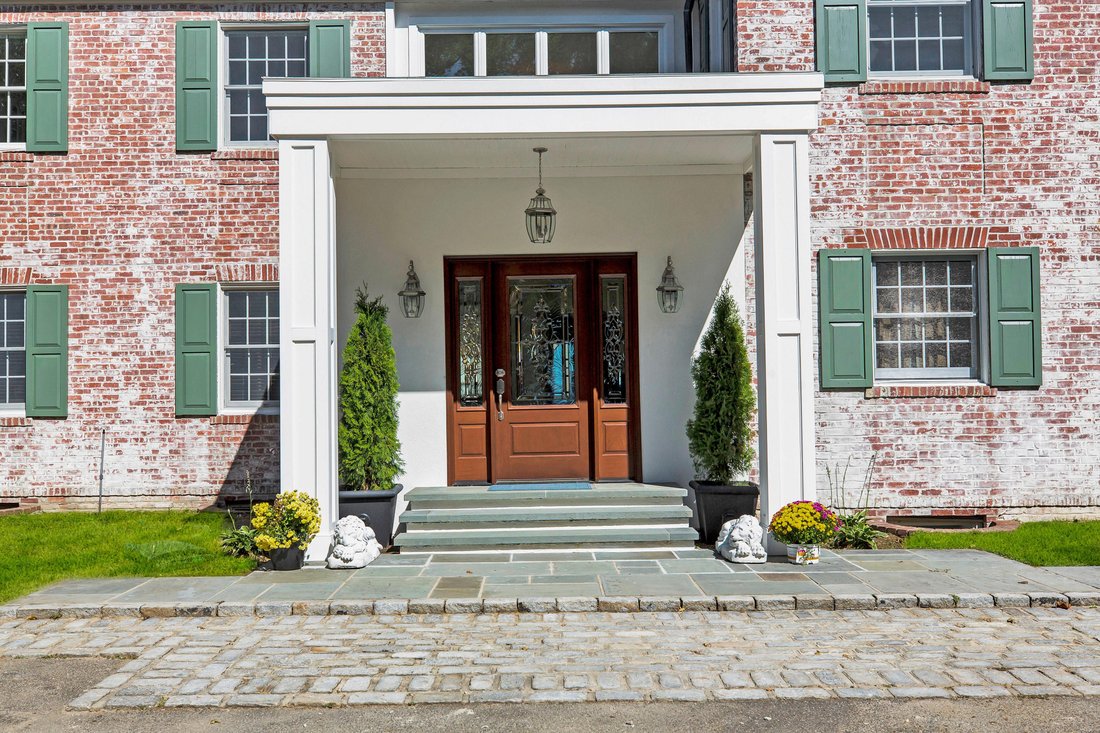 Waterfront 1927 Brick Colonial In Bayville, New York, United