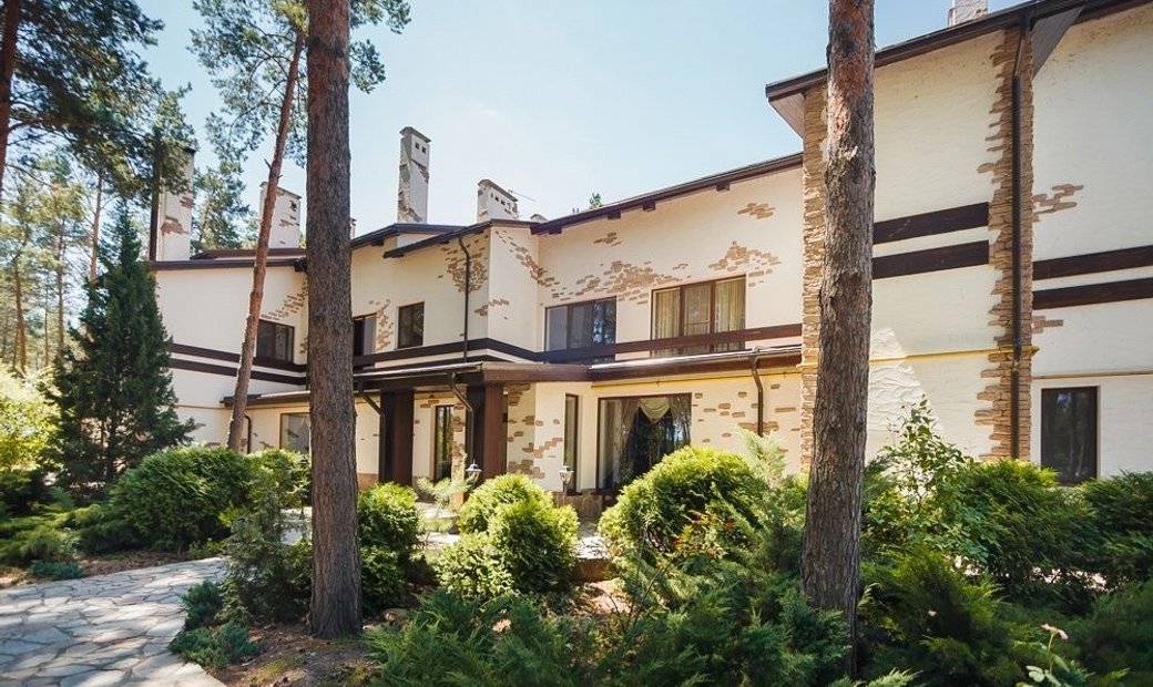 Modern Forest Villa In Dnipro, Dnipropetrovsk Oblast, Ukraine For Sale