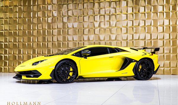 LAMBORGHINI AVENTADOR SVJ (10829827)