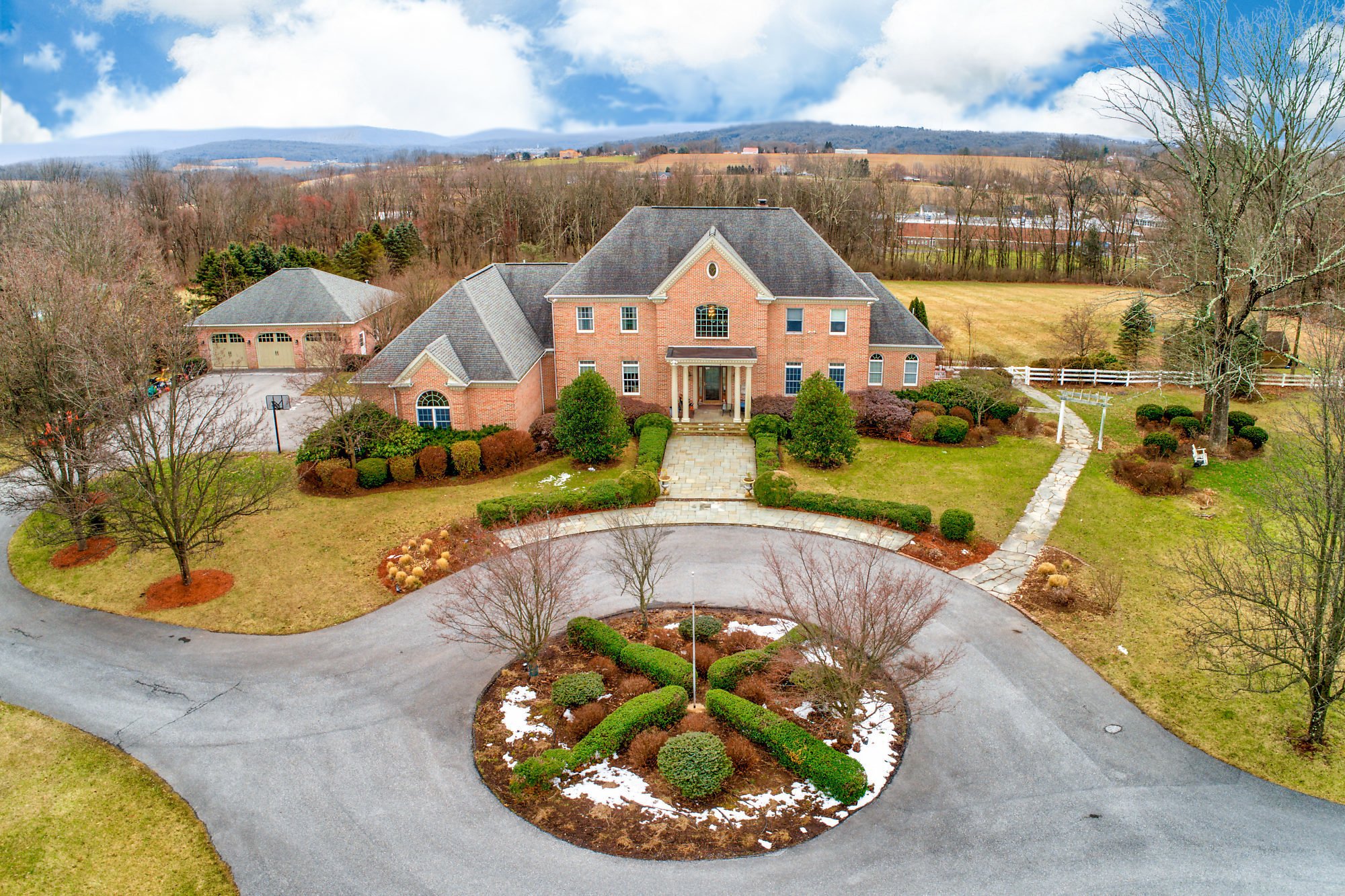 7 Bedrooms Single Family Detached In Orwigsburg, Pennsylvania, United