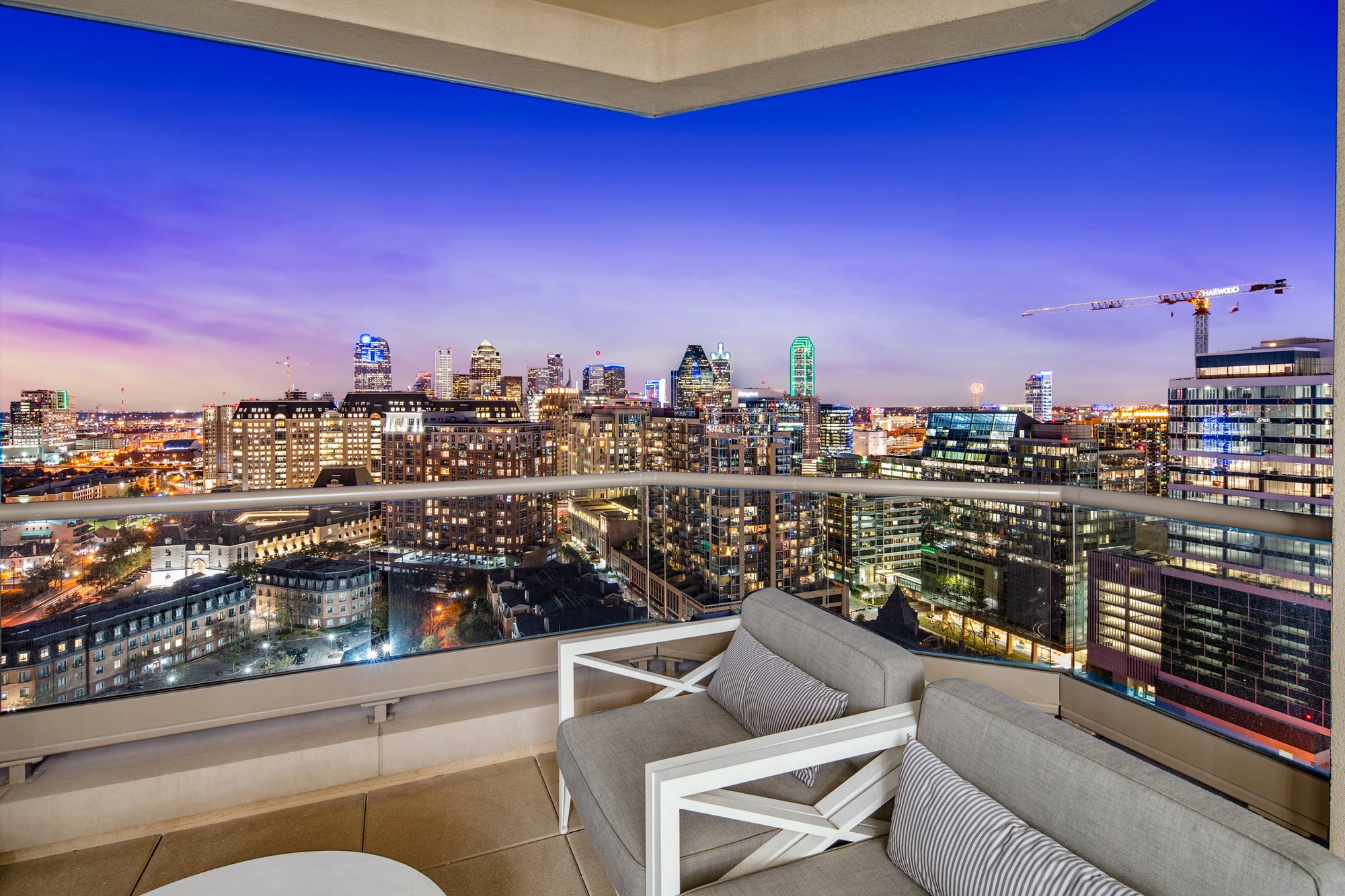 Penthouse At The Stoneleigh Residences in Dallas, TX, United States for sale (10832297)