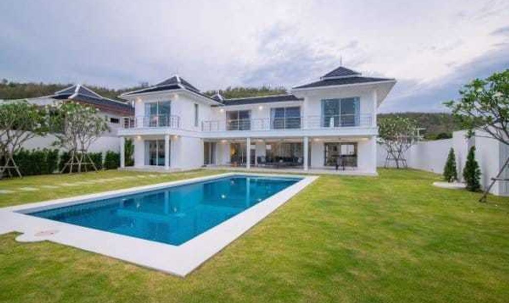 Amazing 4 Bed Luxury Home At Falcon Hill 5 In Hua Hin District