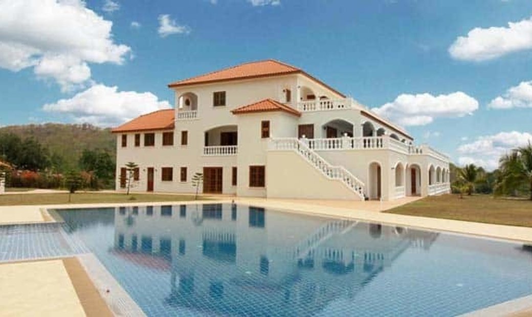 10 Bed Exclusive Villa For Sale At Springfield In Cha Am District