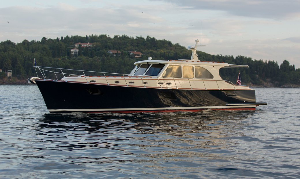 New Vicem 58 Classic Motor Yacht