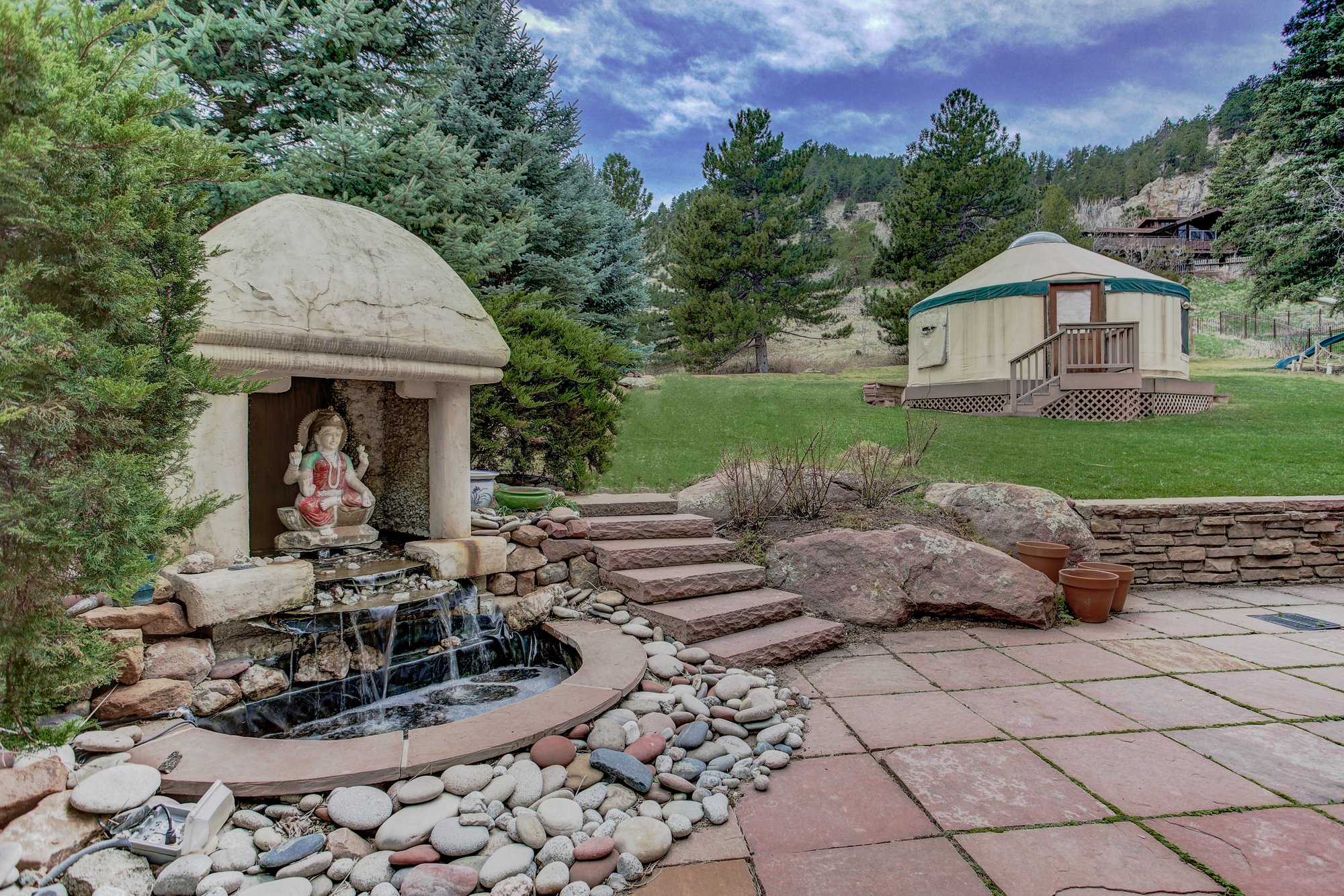 Stunning Home with Breathtaking Views and in Boulder, CO, United States