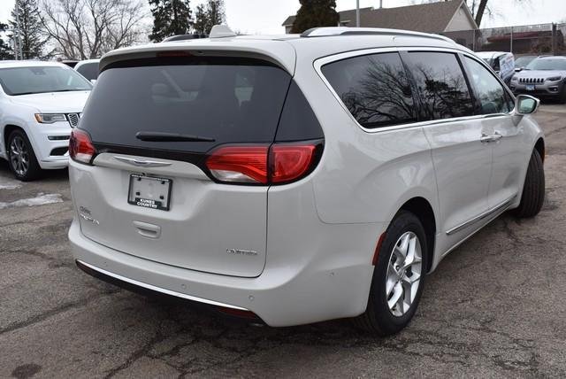 2020 Chrysler Pacifica in Woodstock, Illinois, United States 2 - 10796012