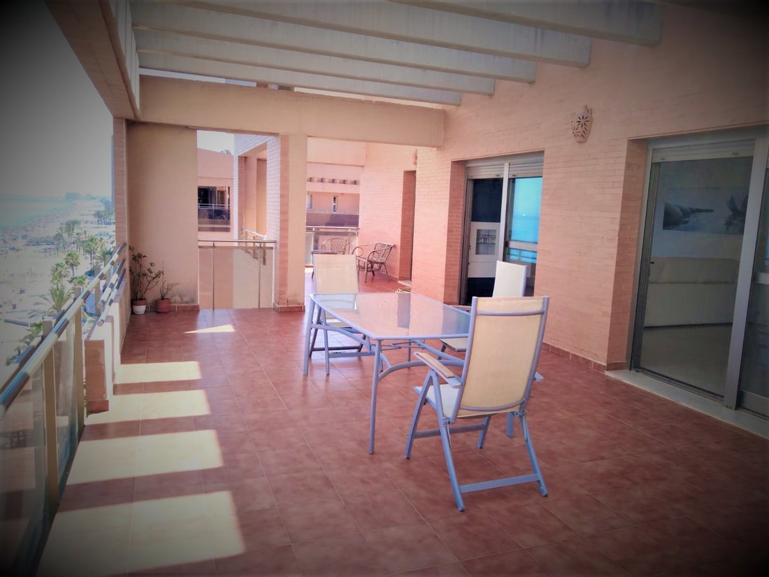 Spectacular Penthouse On The Beachfront On The Beach Promenade In