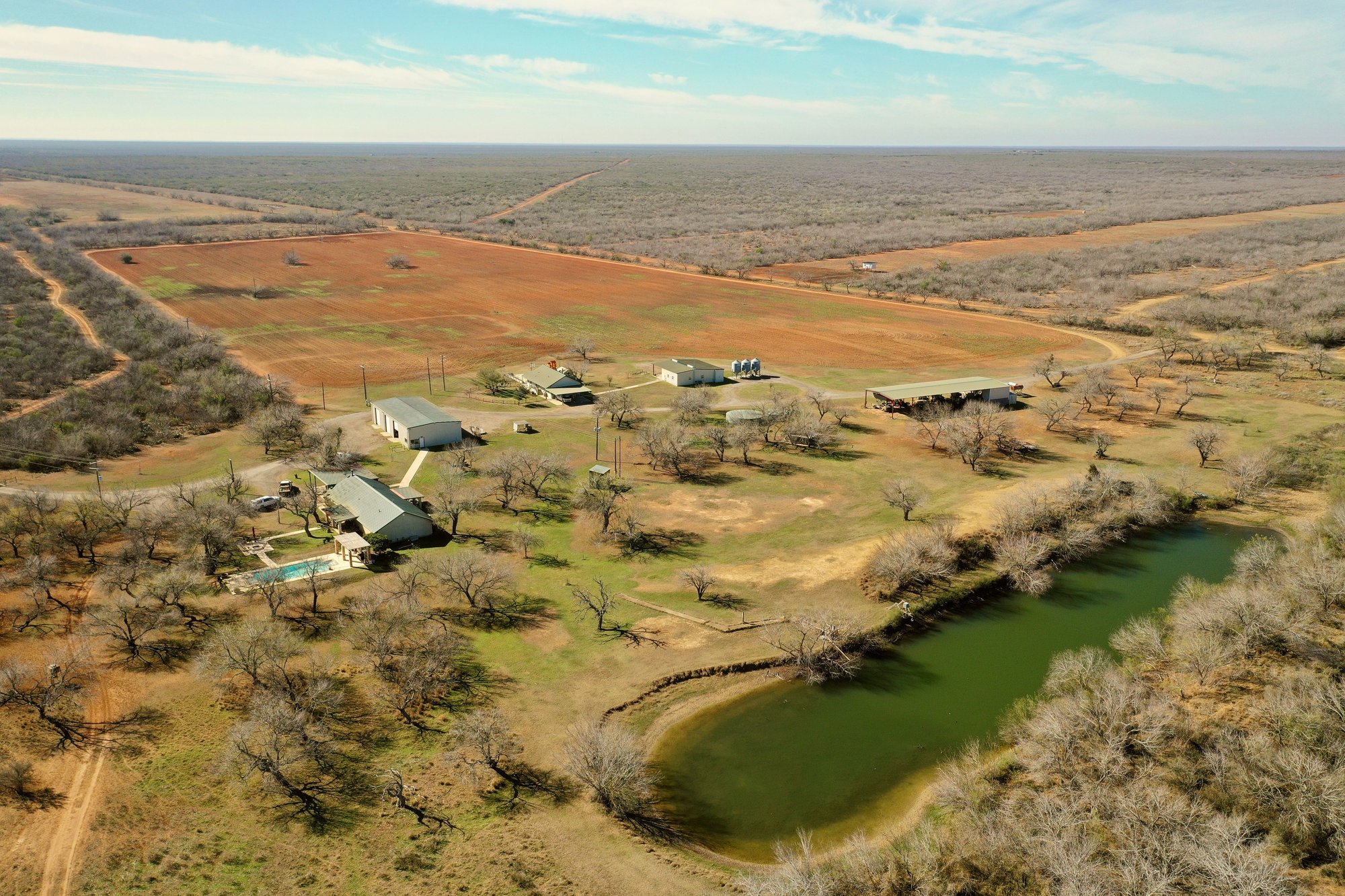 8,195+/ Acres Snake Creek Ranch , Dilley, Tx 7801 in Dilley, TX, United