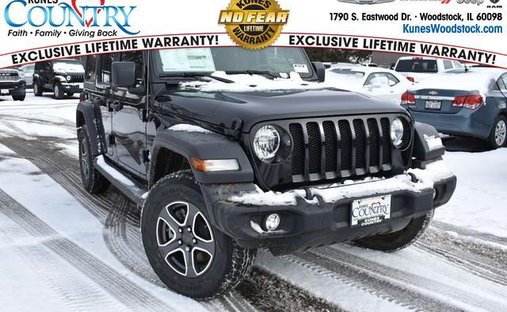 2020 Jeep Wrangler Unlimited in Woodstock, IL, United States 1