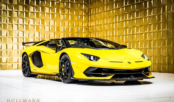LAMBORGHINI AVENTADOR SVJ ROADSTER (10845924)