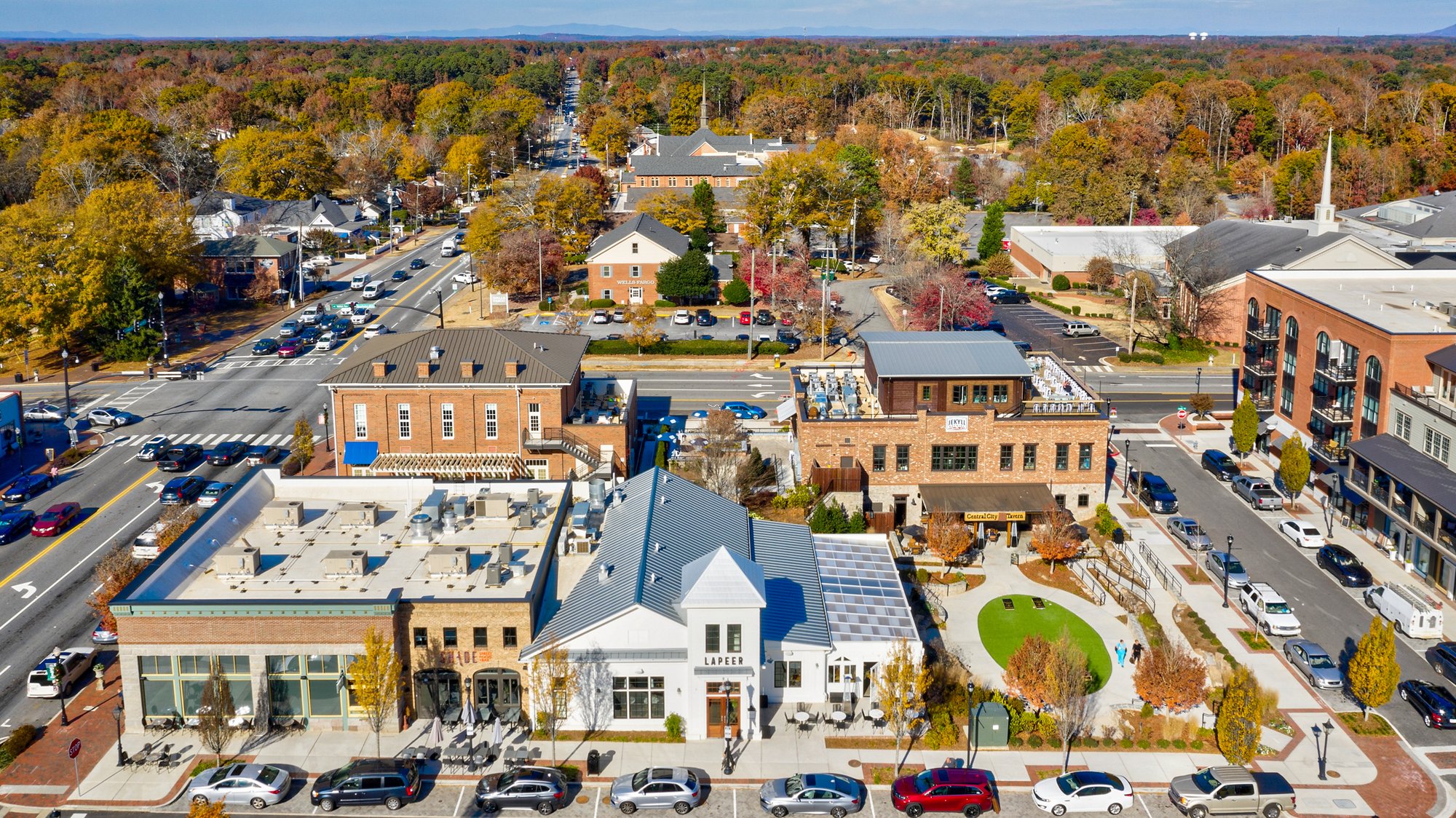Luxury Downtown Alpharetta Home In Gated in Alpharetta, GA, United