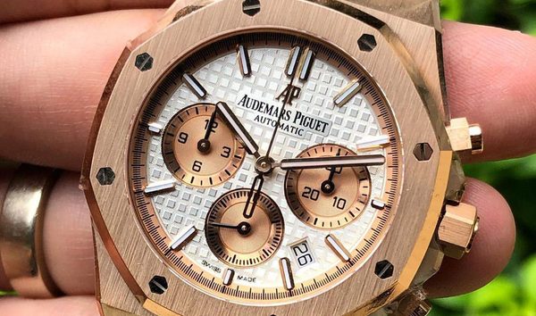 Watches - 53 Audemars Piguet Royal Oak for sale on JamesEdition
