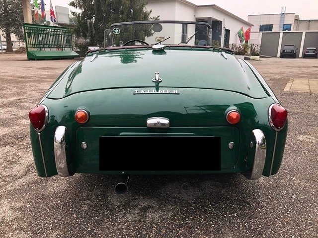 Cabriolet in Roncadelle, Lombardy, Italy 5 - 10867956
