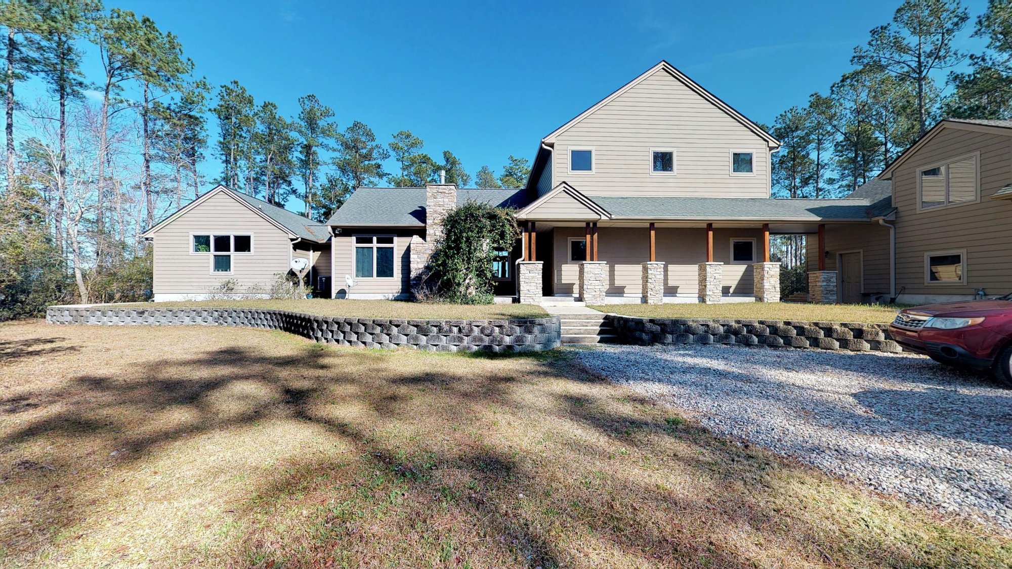 Dramatic Open Concept Waterfront Home in Merritt, NC, United States for