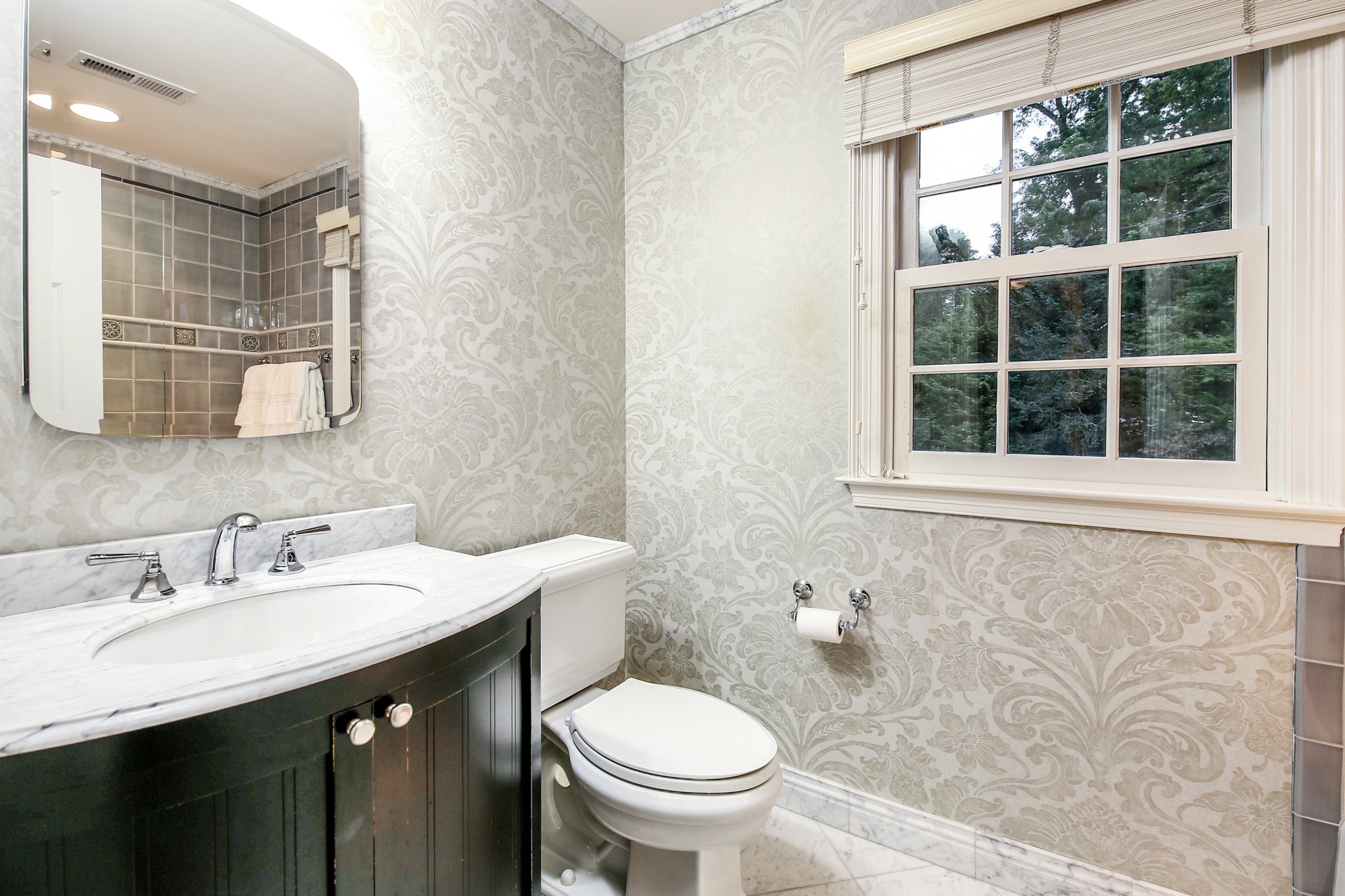 195 Locust Avenue in Rye, NY for sale (10882338)