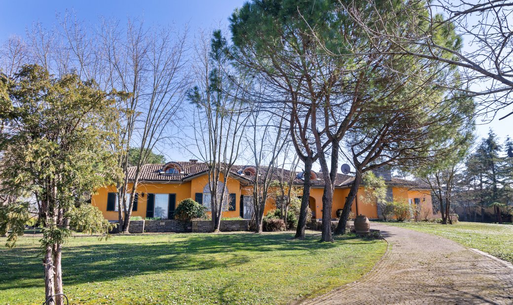 Bright, Modern Villa With Stables In Pinarolo Po, Lombardy, Italy For