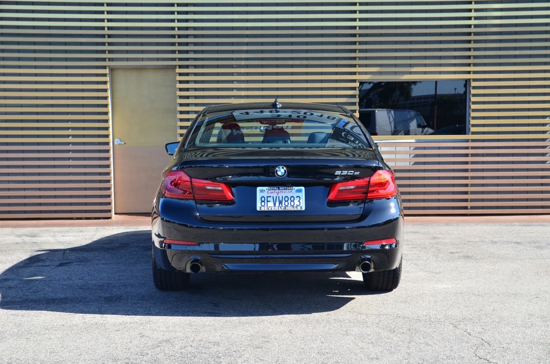 Sedan in Beverly Hills, California, United States 5 - 10886260