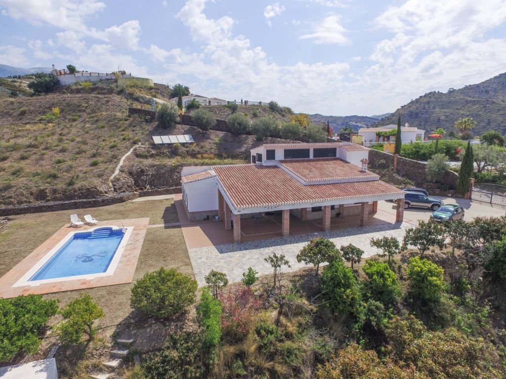 Viñuela Country House In Viñuela, Andalusia, Spain For Sale (10889608)