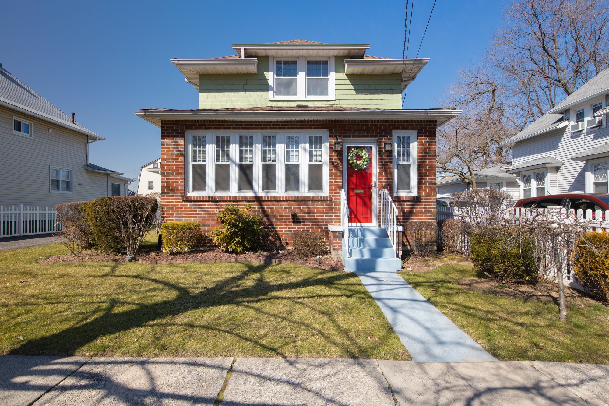 To 123 Briggs Avenue in Yonkers, NY, United States for sale (10891251)