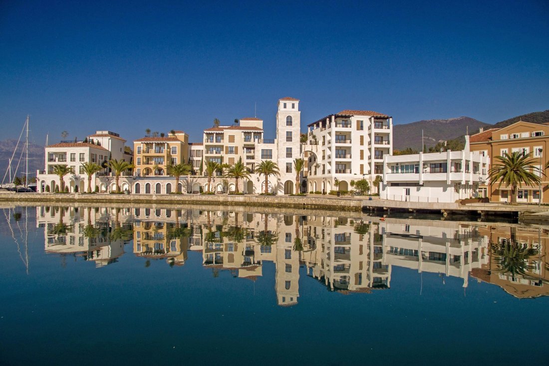 Apartment in Tivat Municipality, Montenegro 1 - 10893751
