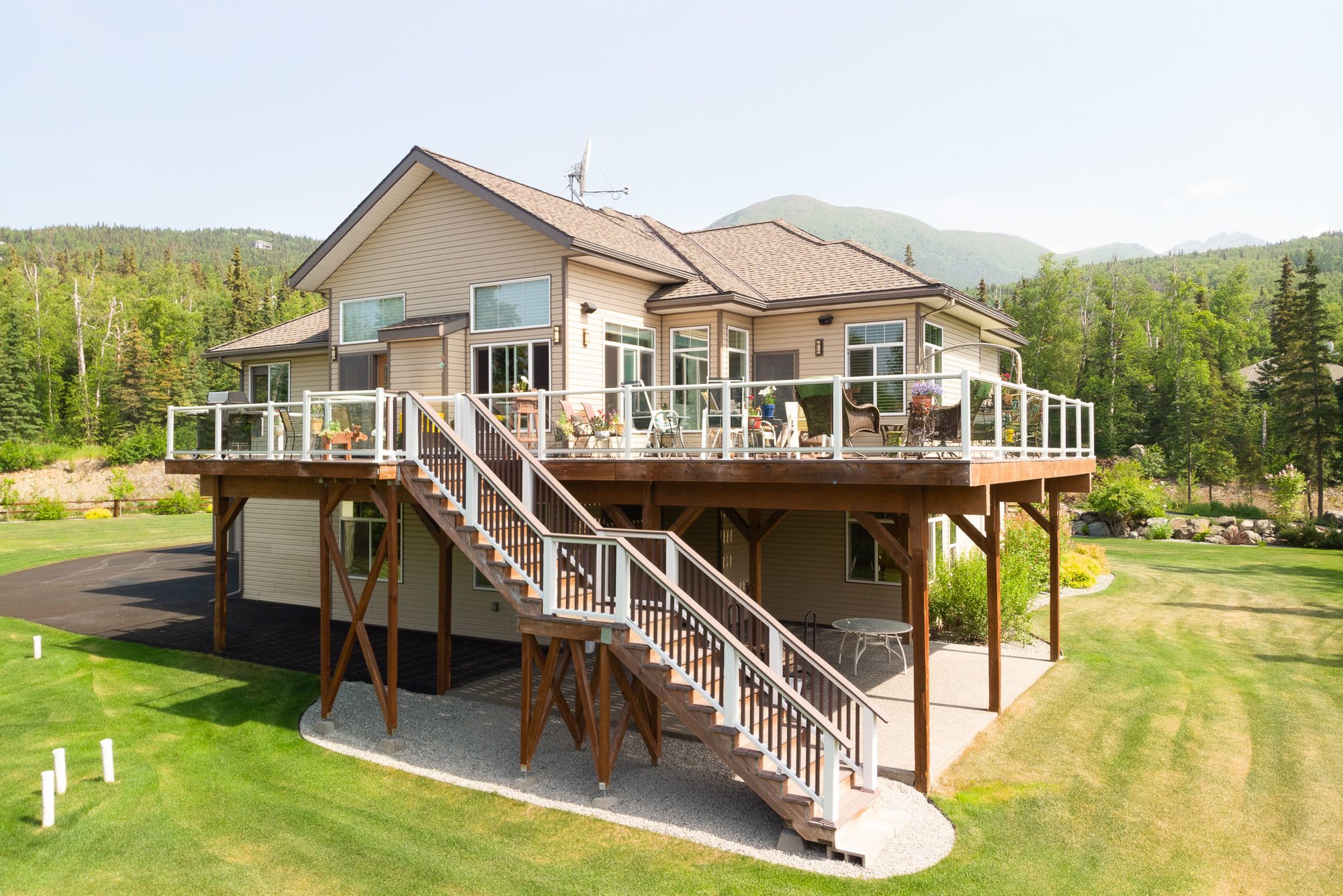 11404 Jessie Mae Circle in Eagle River, AK, United States for sale