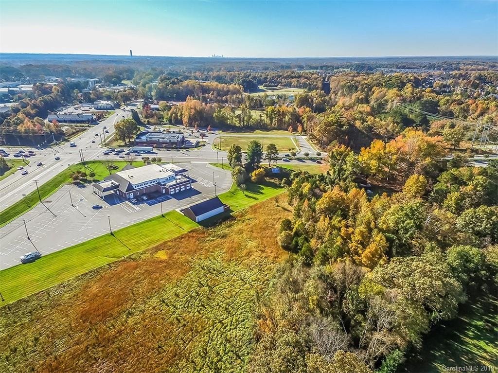 10711 Sam Furr Road, Huntersville, NC 28078 in Huntersville, NC, United