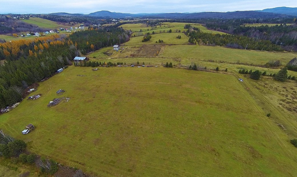 Saint Ferréol Les Neiges, Capitale Nationale in SaintFerréolles