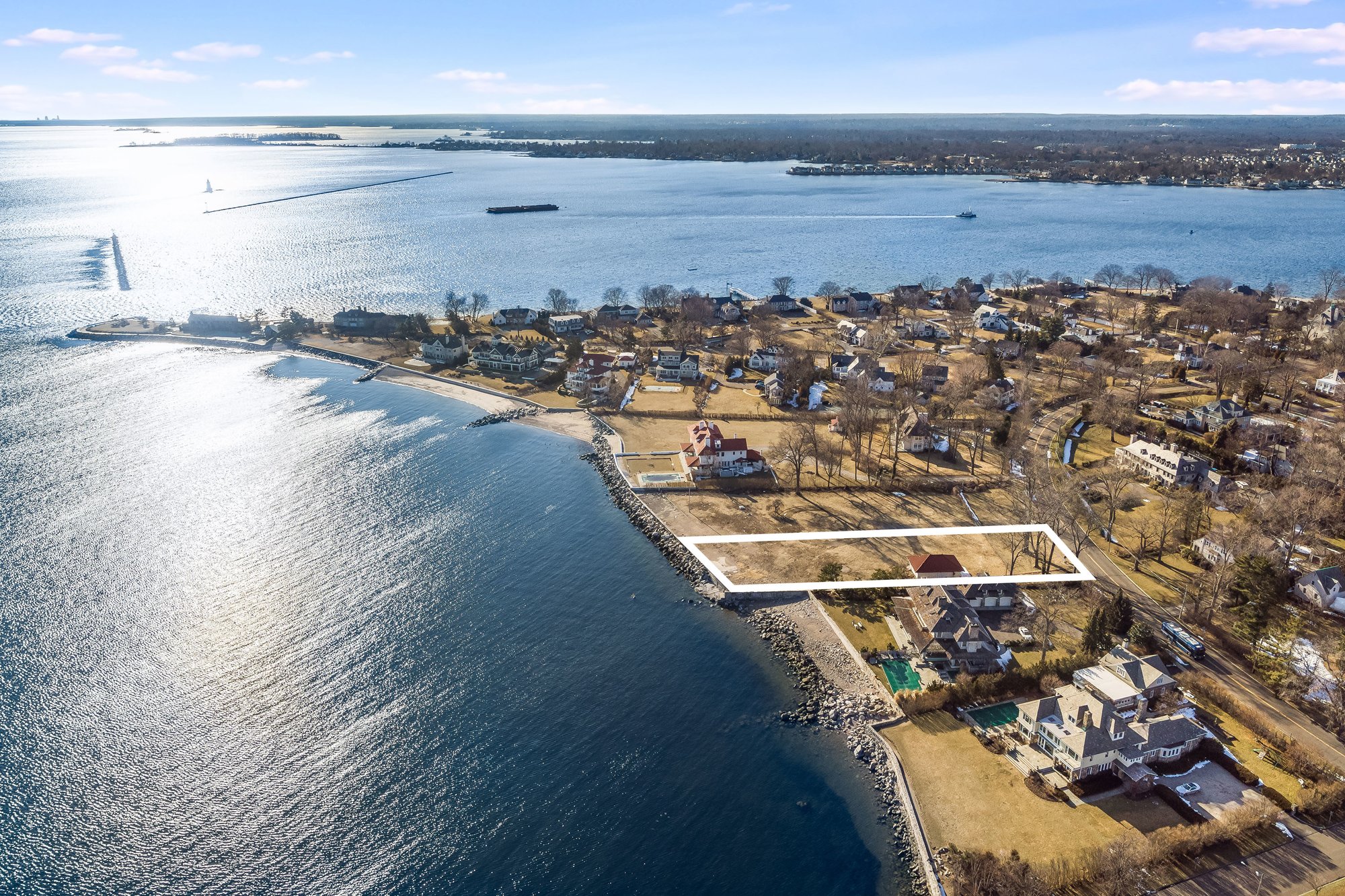 375 Ocean Drive West in Stamford, CT, United States for sale (10912121)